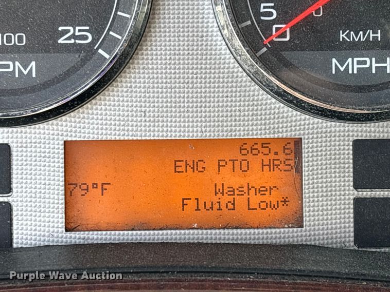 image for item FG0241 2016 International Lonestar SFA semi truck