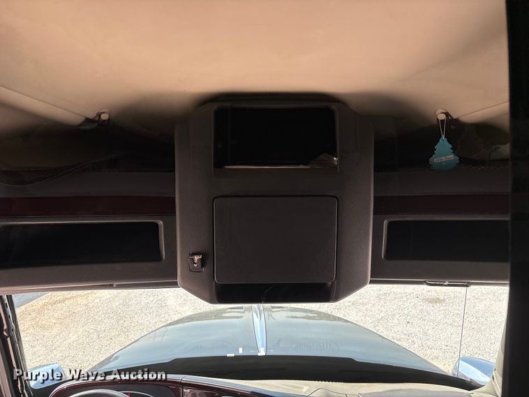 image for item FG0241 2016 International Lonestar SFA semi truck