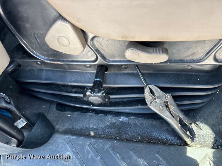 image for item FG0241 2016 International Lonestar SFA semi truck