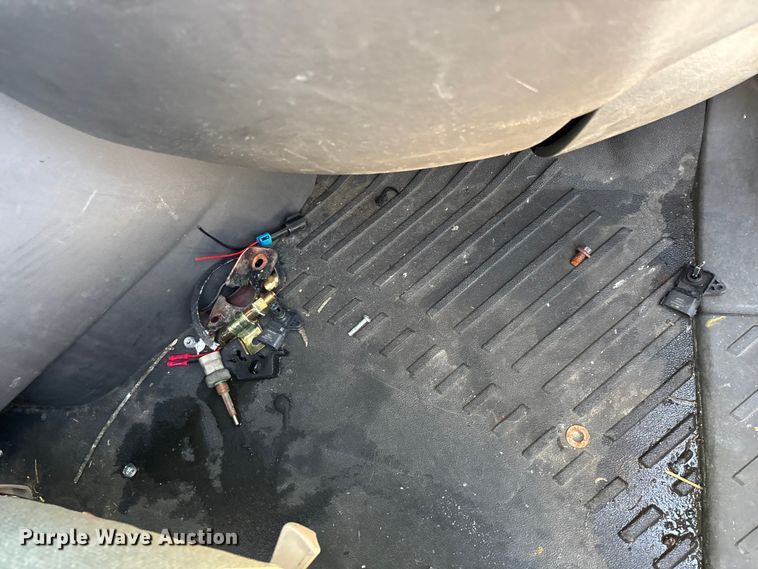 image for item FG0241 2016 International Lonestar SFA semi truck