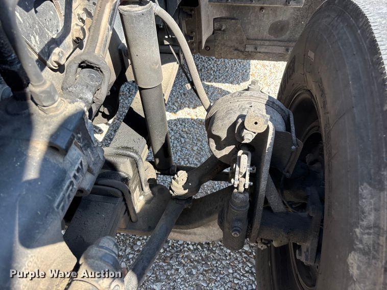 image for item FG0241 2016 International Lonestar SFA semi truck