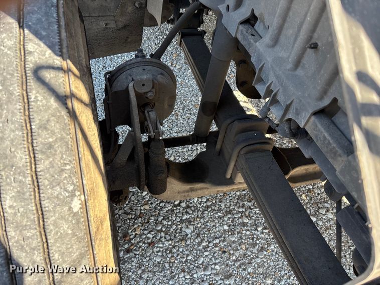 image for item FG0241 2016 International Lonestar SFA semi truck