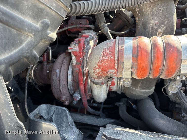 image for item FG0241 2016 International Lonestar SFA semi truck