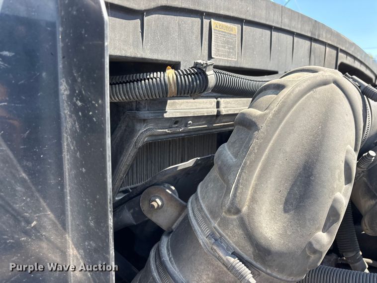 image for item FG0241 2016 International Lonestar SFA semi truck