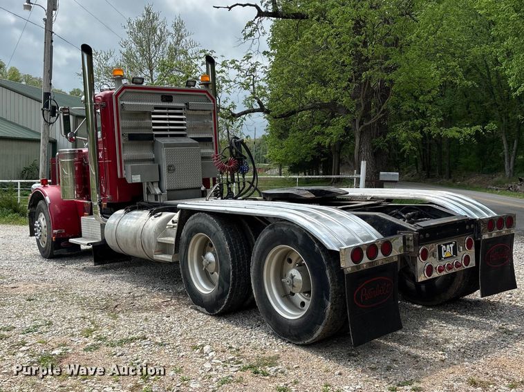 image for item FG0255 1981 Peterbilt 359 semi truck
