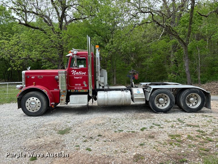 image for item FG0255 1981 Peterbilt 359 semi truck