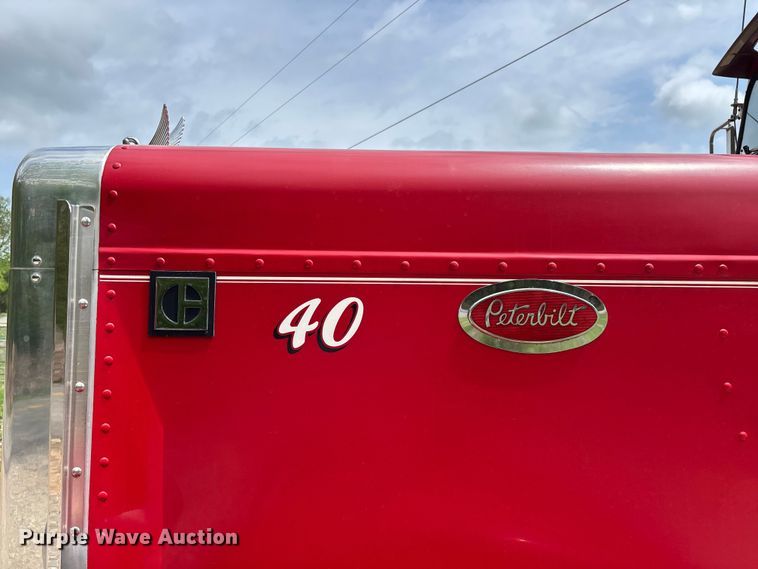 image for item FG0255 1981 Peterbilt 359 semi truck