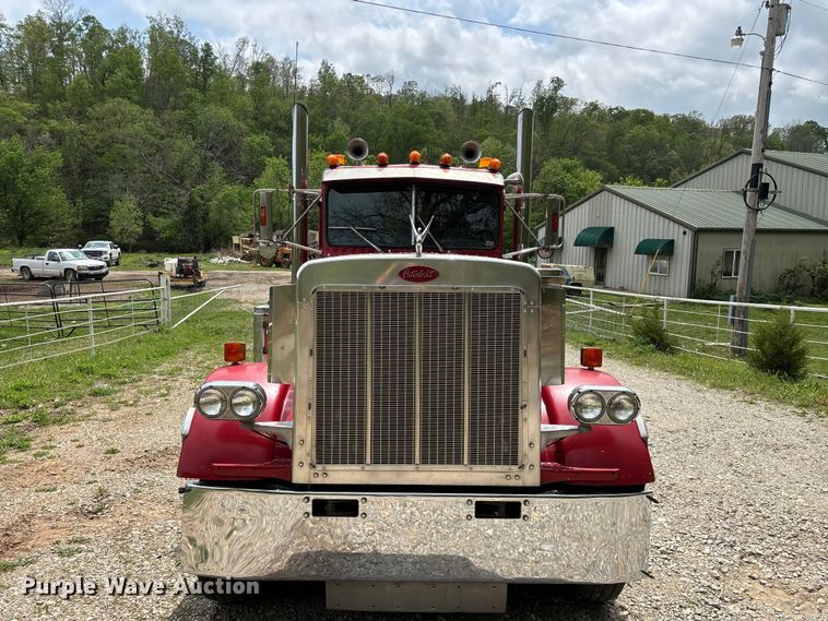 image for item FG0255 1981 Peterbilt 359 semi truck
