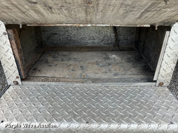 image for item FG0255 1981 Peterbilt 359 semi truck