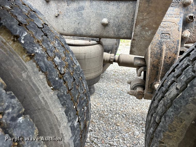 image for item FG0255 1981 Peterbilt 359 semi truck