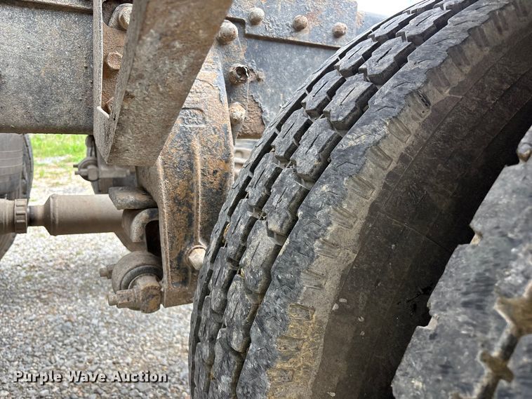 image for item FG0255 1981 Peterbilt 359 semi truck