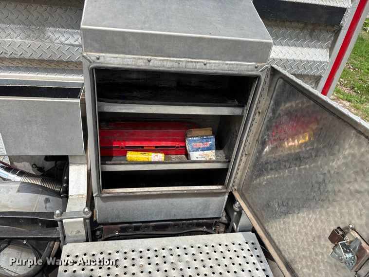 image for item FG0255 1981 Peterbilt 359 semi truck