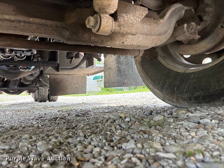 image for item FG0255 1981 Peterbilt 359 semi truck