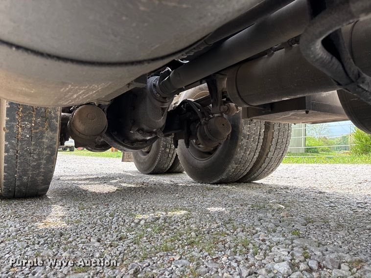 image for item FG0255 1981 Peterbilt 359 semi truck