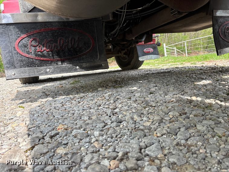 image for item FG0255 1981 Peterbilt 359 semi truck