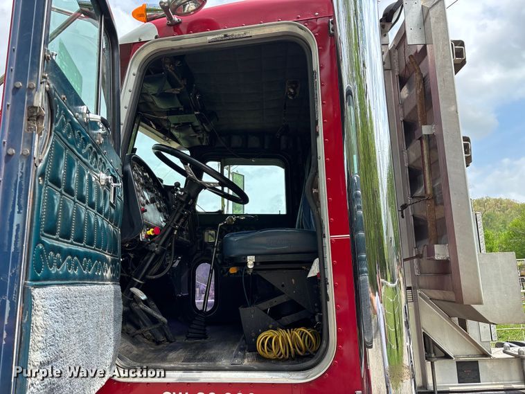 image for item FG0255 1981 Peterbilt 359 semi truck