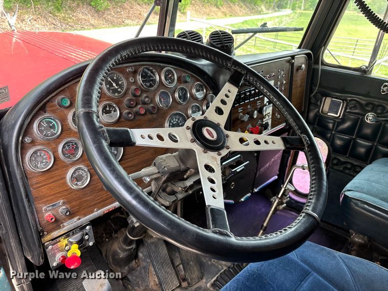 image for item FG0255 1981 Peterbilt 359 semi truck