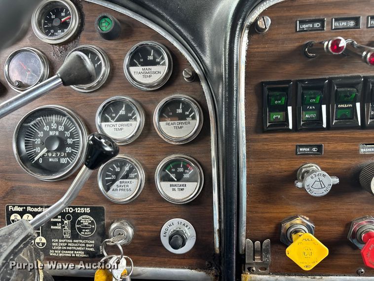 image for item FG0255 1981 Peterbilt 359 semi truck