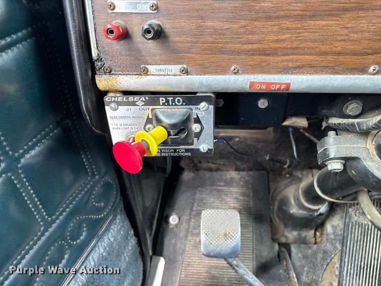 image for item FG0255 1981 Peterbilt 359 semi truck