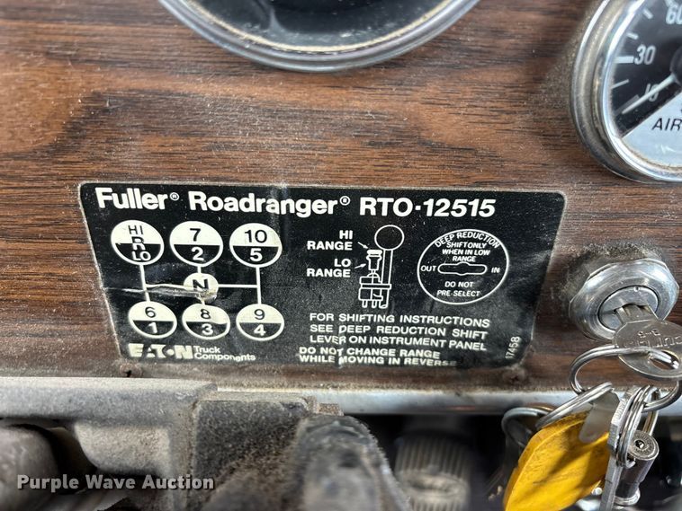 image for item FG0255 1981 Peterbilt 359 semi truck