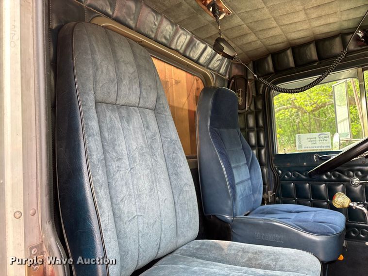 image for item FG0255 1981 Peterbilt 359 semi truck