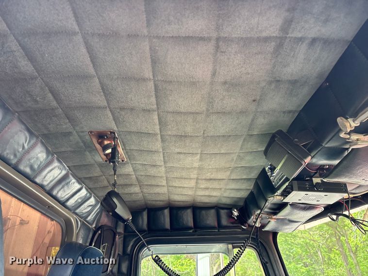 image for item FG0255 1981 Peterbilt 359 semi truck