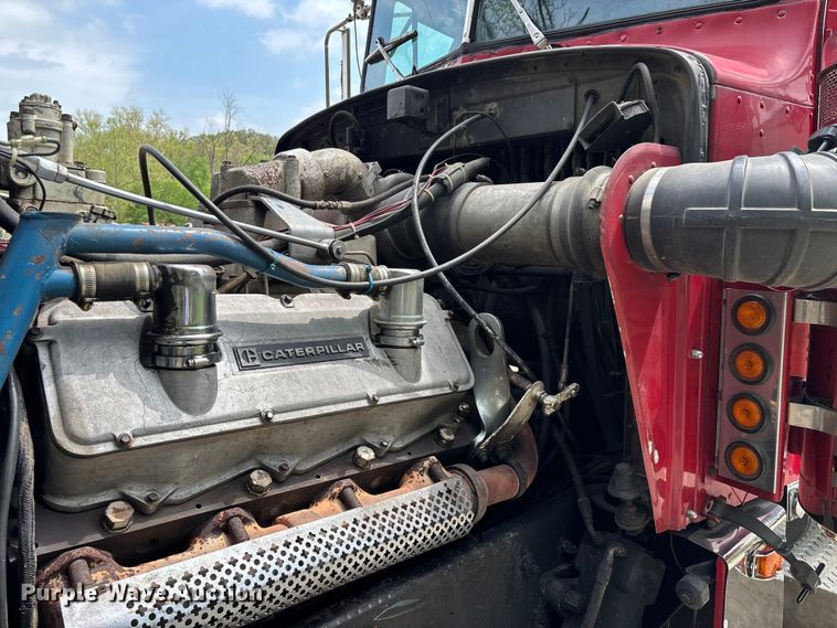 image for item FG0255 1981 Peterbilt 359 semi truck