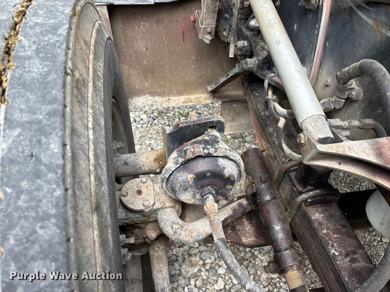 image for item FG0255 1981 Peterbilt 359 semi truck