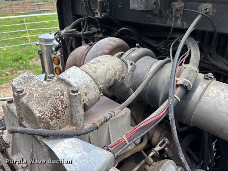 image for item FG0255 1981 Peterbilt 359 semi truck