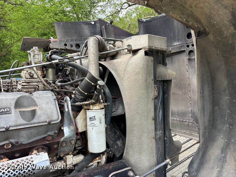 image for item FG0255 1981 Peterbilt 359 semi truck