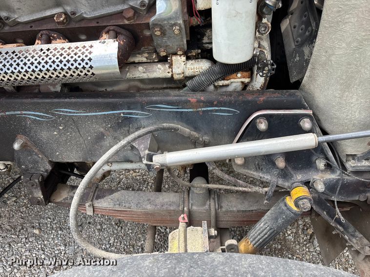 image for item FG0255 1981 Peterbilt 359 semi truck