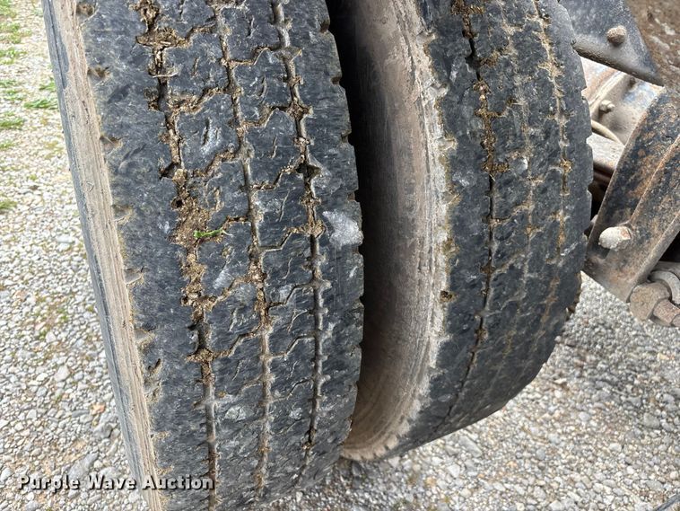 image for item FG0255 1981 Peterbilt 359 semi truck