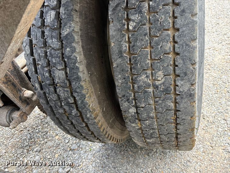 image for item FG0255 1981 Peterbilt 359 semi truck