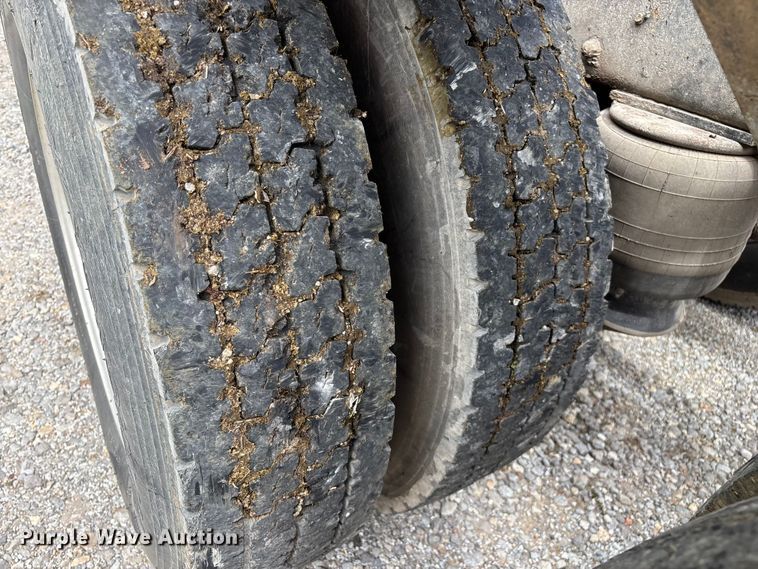 image for item FG0255 1981 Peterbilt 359 semi truck