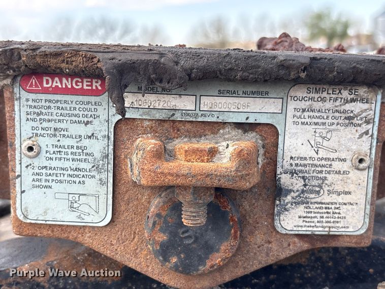 image for item FG2880 2005 Freightliner Columbia semi truck