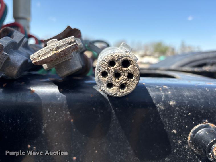 image for item FG2881 2007 Freightliner Columbia semi truck