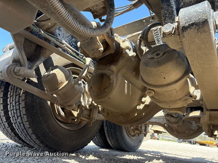 image for item FG2881 2007 Freightliner Columbia semi truck