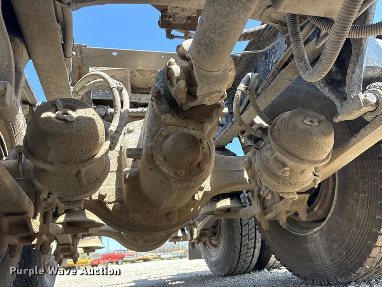 image for item FG2881 2007 Freightliner Columbia semi truck