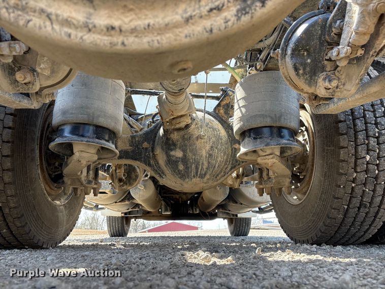 image for item FG2881 2007 Freightliner Columbia semi truck