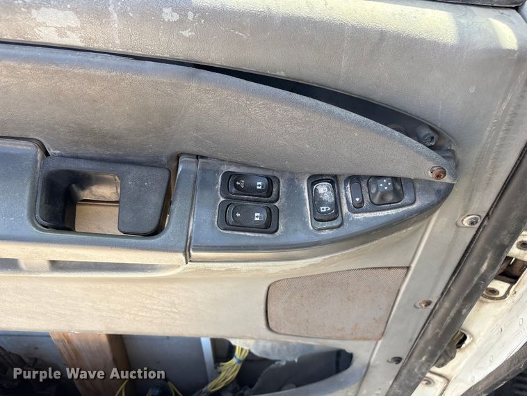 image for item FG2881 2007 Freightliner Columbia semi truck