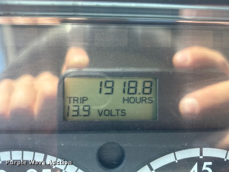 image for item FG2881 2007 Freightliner Columbia semi truck