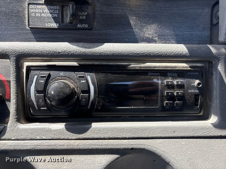 image for item FG2881 2007 Freightliner Columbia semi truck