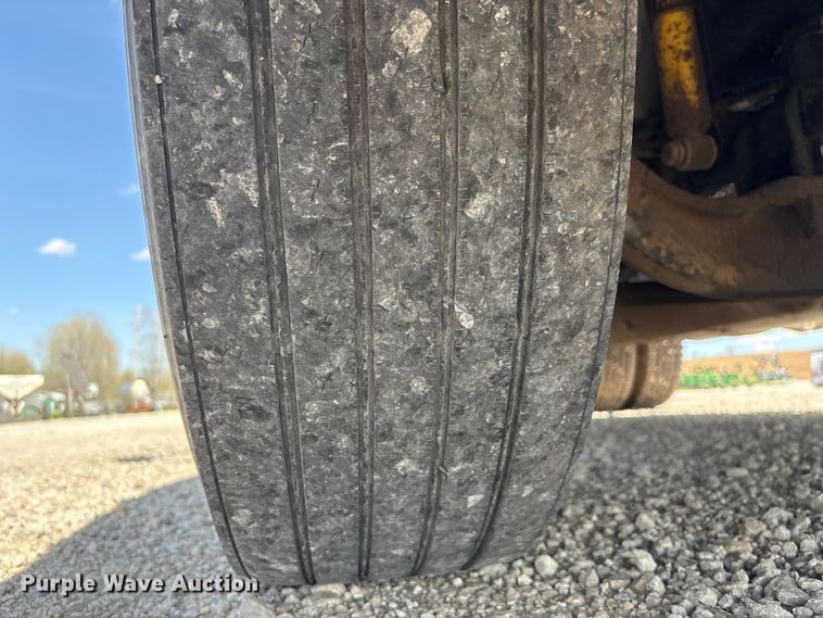 image for item FG2881 2007 Freightliner Columbia semi truck