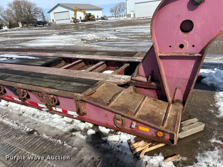 image for item FK0051 2004 Fontaine lowboy equipment trailer