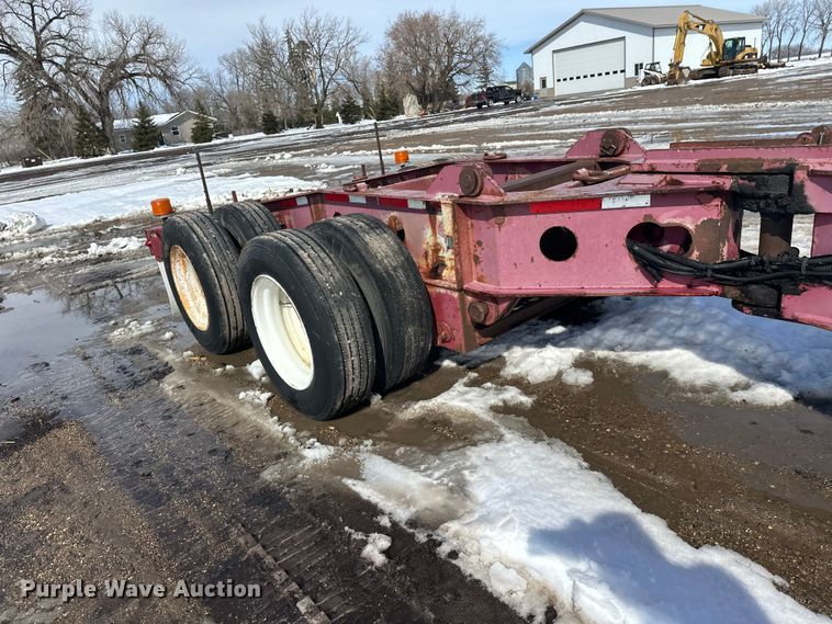 image for item FK0051 2004 Fontaine lowboy equipment trailer
