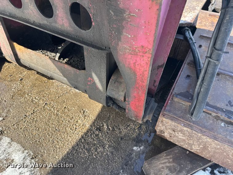 image for item FK0051 2004 Fontaine lowboy equipment trailer