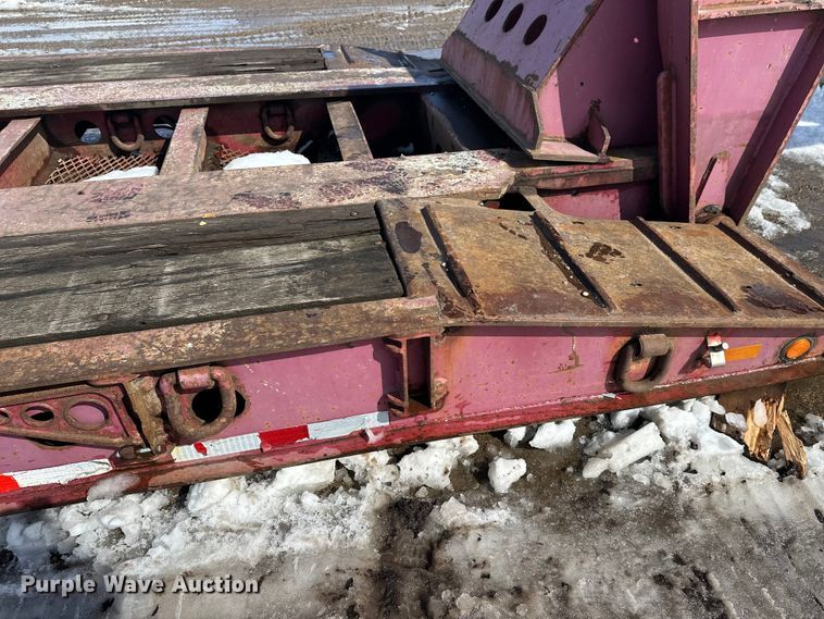 image for item FK0051 2004 Fontaine lowboy equipment trailer