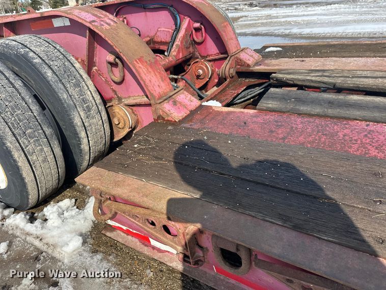 image for item FK0051 2004 Fontaine lowboy equipment trailer