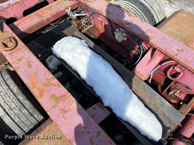 image for item FK0051 2004 Fontaine lowboy equipment trailer