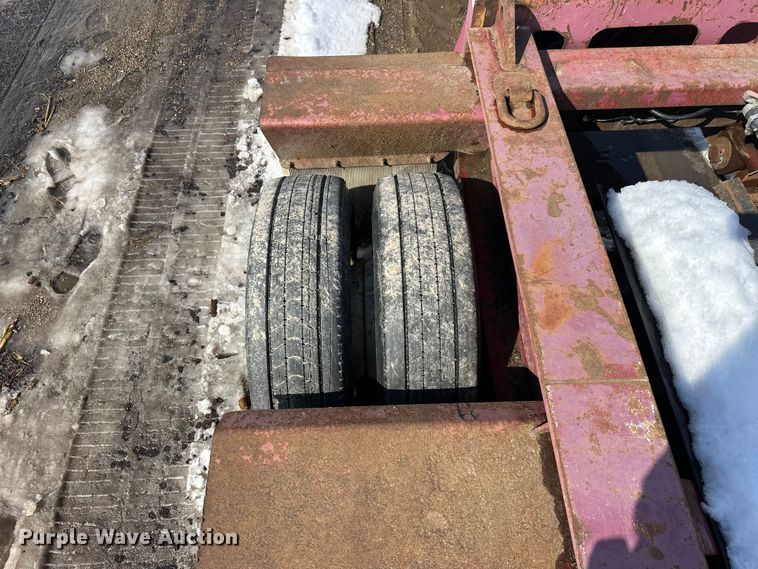 image for item FK0051 2004 Fontaine lowboy equipment trailer